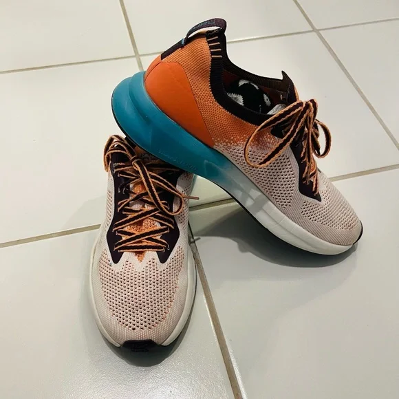 KURU Women's Flux Athletic Shoes - Pink and Purple - Picture 2 of 5